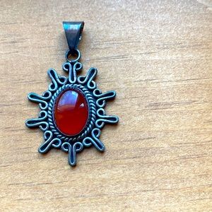 Sterling, silver and carnelian pendant🌺